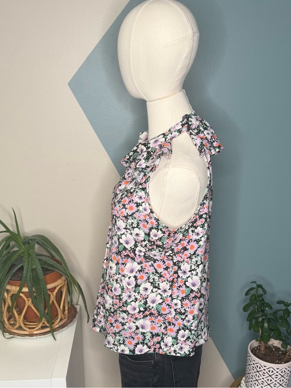 Anthropologie Floral Ruffle Neck Blouse Sleeveless Textured Boho Cottagecore S - Picture 3 of 10